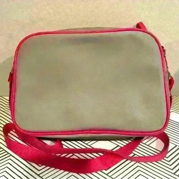 Tommy Bag🔥 - Picture 2 of 5